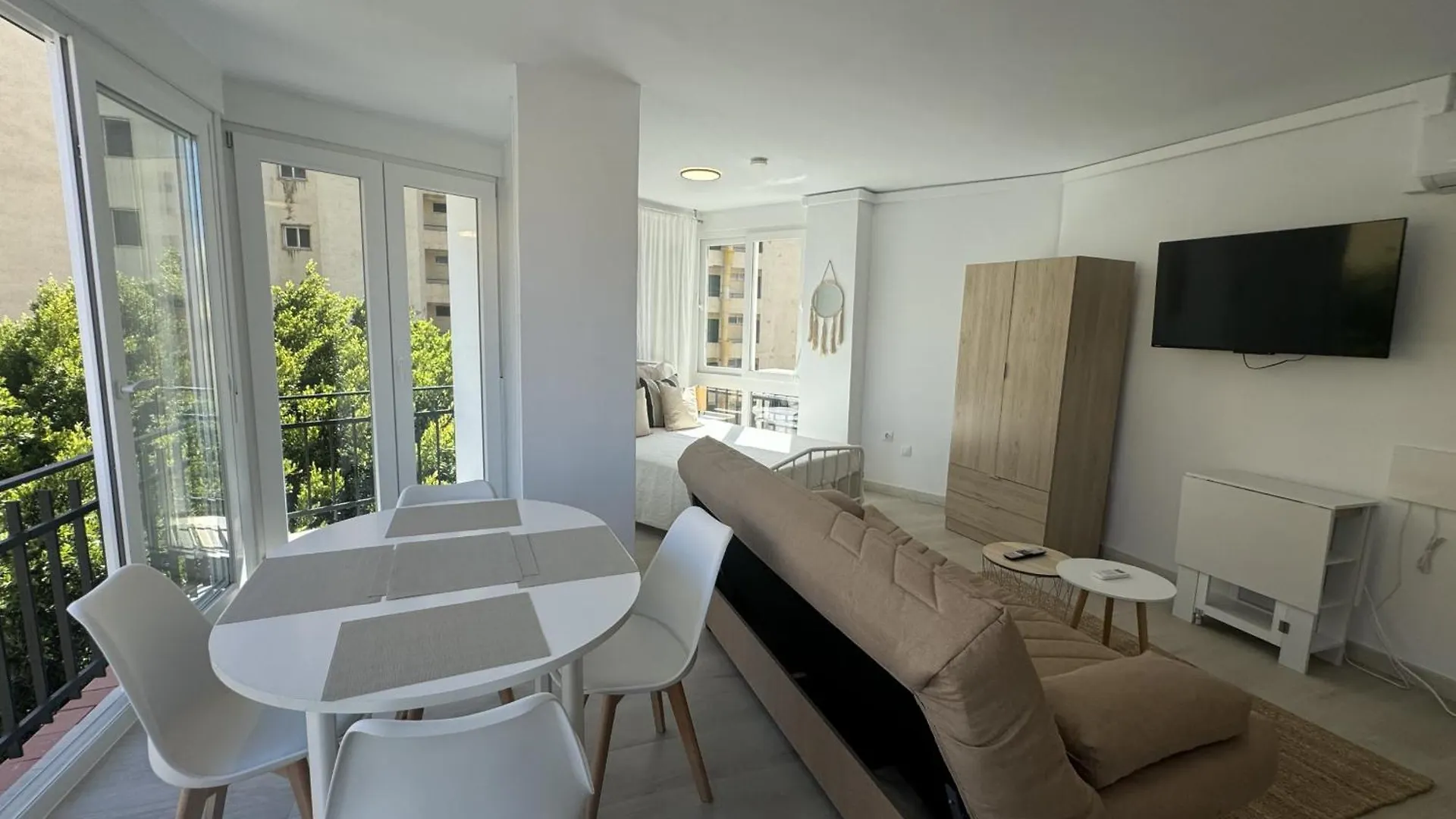 Fuengirola Sunset By Homing Apartment 0*,